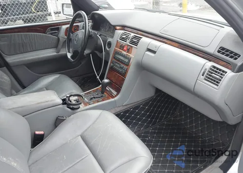 1998 Mercedes-Benz E 430 z USA, uszkodzony, nr VIN WDBJF70F4WA696539